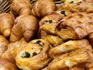 毎朝焼き立てパン【朝食】飛騨のうまいもん朝食(ご利用可能時間・6:30〜9:30