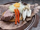 *【国産牛朴葉焼き】朴葉と味噌の香りが食欲を掻き立てます。