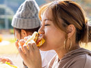 #朝食 ふわふわのイングリッシュマフィンによく合う目玉焼きとベーコンを焼きたてで♪