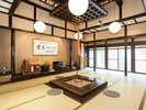 館内|大浴場入口にある畳の湯あがり処。無料の冷水やお茶をご用意してます!