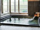 貸切風呂|「ゆの香(石風呂)」窓が大きく開き、露天風呂感覚で楽しめます!