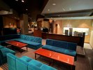 (西館 2F )スナック「エトピリカ」