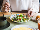 BREAKFAST|彩り豊かなサラダと出来たての料理で、カラダが喜ぶ朝のひとときをお届け。
