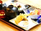 *ご夕食(一例)1F≪南の居酒屋・平家亭≫でご提供しています。