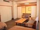 【本館/禁煙】和洋室/8畳+ツインベッド