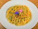 夕食の一例。※季節や仕入状況により内容が変わる場合がございます。