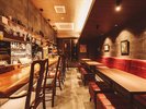 店舗”cafe&barクラウン”の内観