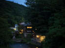 光明橋より湯治屋と大沢の湯