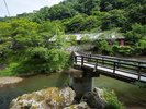 湯治屋と菊水舘をつなぐ曲がり橋