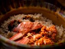 【セコ蟹ご飯】冬の大吉の人気定番の朝食「セコ蟹ご飯」(セコ蟹を使った炊き込みご飯)は絶品です。
