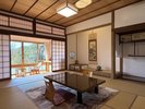 数奇屋造りの和室。