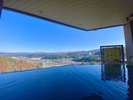 【飛騨高山温泉一号泉 天望の湯(てんぼうのゆ)】温泉棟7階 インフィニティバス ※秋のイメージ画像