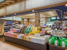 売店(お土産コーナー)|西伊豆堂ヶ島の名産が並びます。干物や塩辛など旅の思い出にぜひ!