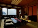 スタンダード和室|和室10畳または12畳+広縁。窓に広がる美しい景色をお楽しみください