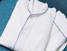 【備品】ナイトウェア(セパレート)・お部屋に上下セパレートタイプのナイトウェアをご用意しております。