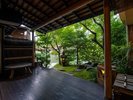 一歩出れば、そこには天橋立・廻旋橋が。。。お食事処「阿蔵」