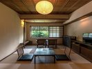 天橋立や廻旋橋を目の前に眺める落ち着いた「モダン和室」