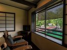 お部屋から天橋立や廻旋橋を目の前にご覧いただけます。
