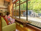 【森の別邸】外を眺めながらゆったりとした時間をお過ごしいただけます