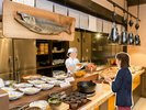 【朝食:バイキング】ライブキッチンでは、手作りのお料理をその場でご提供