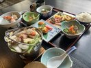 お部屋食プランの8~9品の料理一例です。