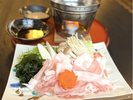 登別特産ブランド豚「のぼりべつ豚」豚しゃぶしゃぶ鍋です。