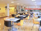 �yOU�����h�E�̂�т���z�e�[�u���Ȃ̕��͋C�ł��B���˗ށE�����́E��H�Ȃǂ��H�����������܂���
