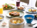 朝食