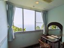 お部屋の窓からは駿河湾を一望