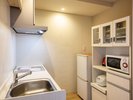 【トリプルルーム てぃーちの部屋/45u/禁煙】キッチン用品・食器完備で長期滞在も快適