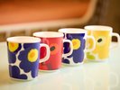 【トリプルルーム てぃーちの部屋/45u/禁煙】カラフルなマグでお部屋のひとときが華やかに