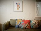 【トリプルルーム いちちの部屋/45u/禁煙】アートとクッションが彩るおしゃれな客室