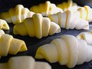 焼き上げ前の自家製クロワッサン