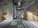 B1F ART STORAGE�b�ٓ��ɂ̓A�[�g��i�����J�ۊǂ�������ɂ��S9��悲�����܂��B
