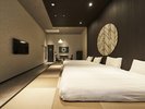 和洋室フォース※建物の構造上窓が無いお部屋で御座います。段差あります。