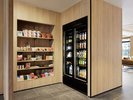 マーケットプレイス:地域の特産品、ちょっとしたお夜食やスナック菓子等の軽食もご用意致しております。