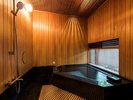 ■緑水亭■御影石でつくられた贅沢な客室温泉でゆったりとお過ごしください。