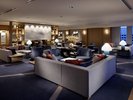 本館45階クラブラウンジでは、地上160メートルからの眺めをお楽しみいただけます。