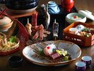 季節の味覚を楽しむ囲炉裏会席