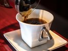 �y���������R�[�q�[�z�S�����߂āA���������i�R�[�q�[�j�̈�t�����͂��B