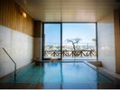 �y�W�]����E�����z���̔��𓒂�����Ɩ����āA����̏�i���������������܂��B
