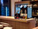 【Barコーナー】ビール・ハイボール・カクテルなど豊富なドリンクをバーテンダーがお作り致します。