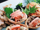 日本海の地元の味「香箱蟹」雌のズワイ蟹の小さな体にたっぷりの旨みが。