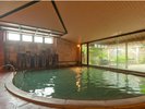 【大浴場「天狗浴殿」】たっぷりとまろやかな湯をご堪能ください。