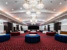 【施設】宴会場「鳳凰」大規模なご宴会、パーティー、式典などに最適な華やかな会場です。