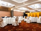 【施設】宴会場「桃山」。ご会食や中規模のご宴会、会議利用まで幅広く対応いたします。