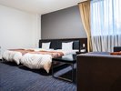【デラックスツインルーム】28�uとゆとりのある快適なお部屋です。