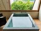 ◆新客室 ワイド露天風呂ルーム(プレミアム70u和洋室)◆2名入浴OKの湯舟と寛ぎのバスルーム