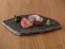 地魚お造り自家製醤油麹添え旬の地魚を自家製醤油麹で引き立てます。