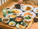 オススメは伊東で取れた新鮮な干物。定番の卵料理など朝からお腹いっぱいお召し上がりください♪